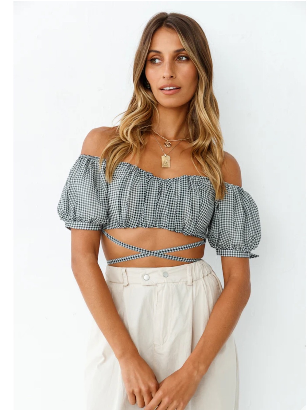 HELLO MOLLY scene stealer black and white gingham cropped top size small
